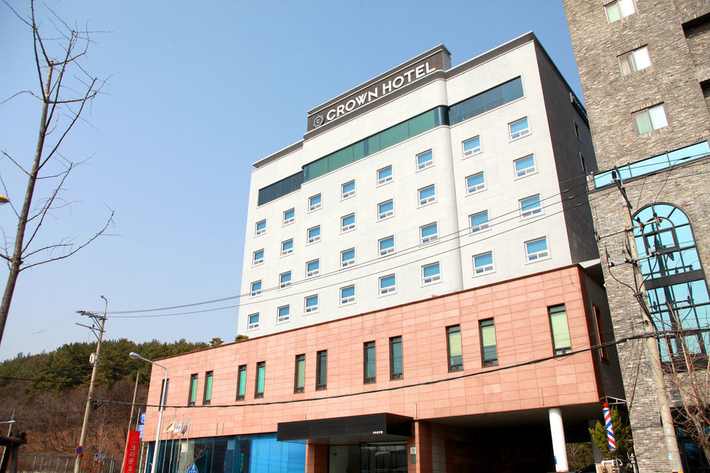 Crown Hotel Changwon Zewnętrze zdjęcie